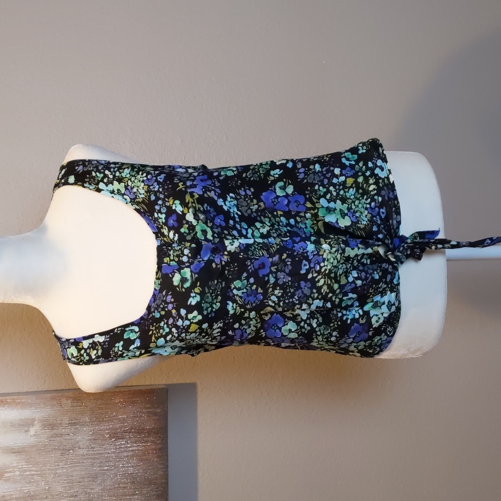 NWT Ambiance Apparel tie front tank top